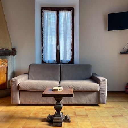Breva Loft Tra Gli Ulivi Ed Il Lago Bellagio Luaran gambar