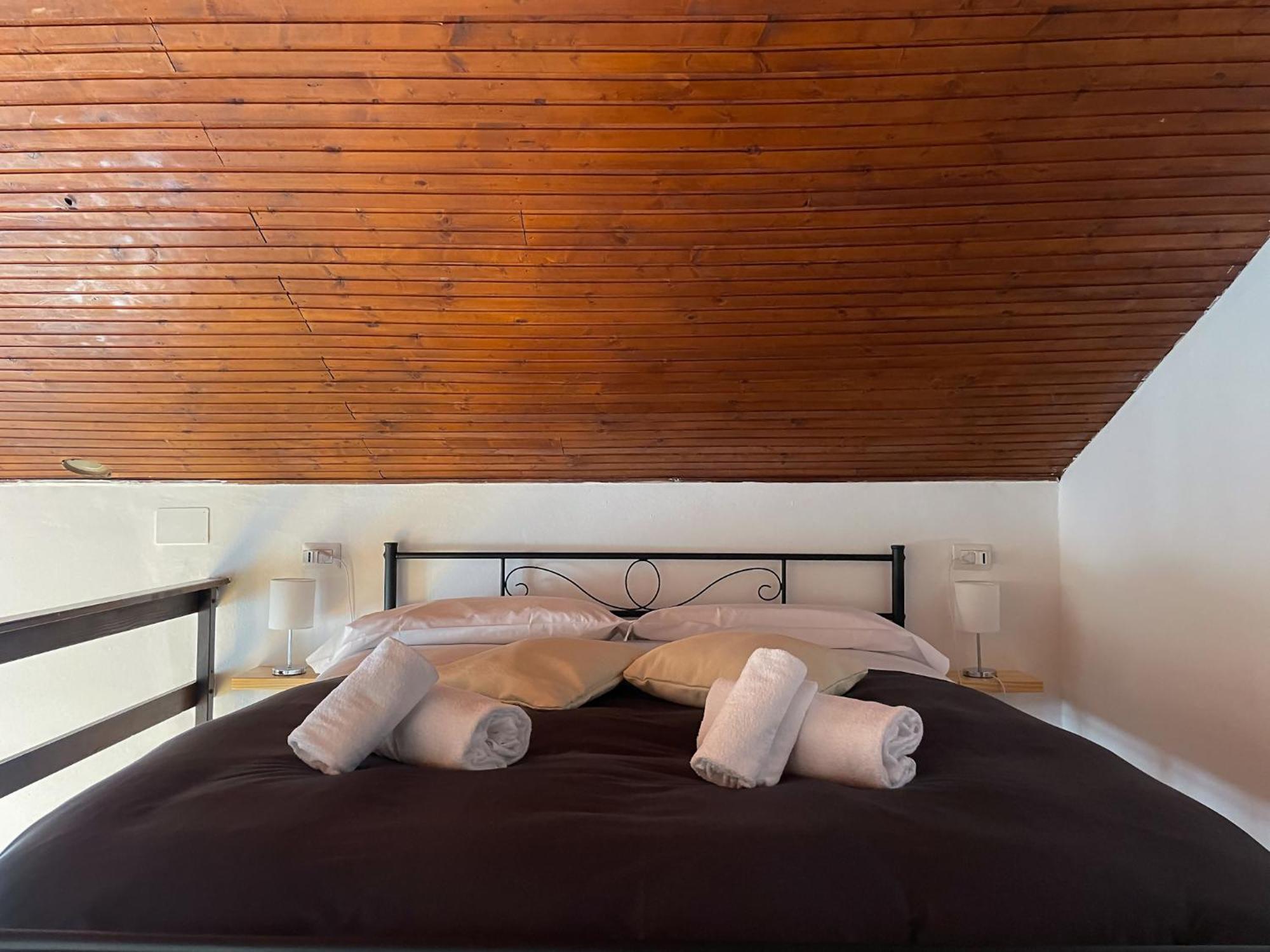 Breva Loft Tra Gli Ulivi Ed Il Lago Bellagio Luaran gambar