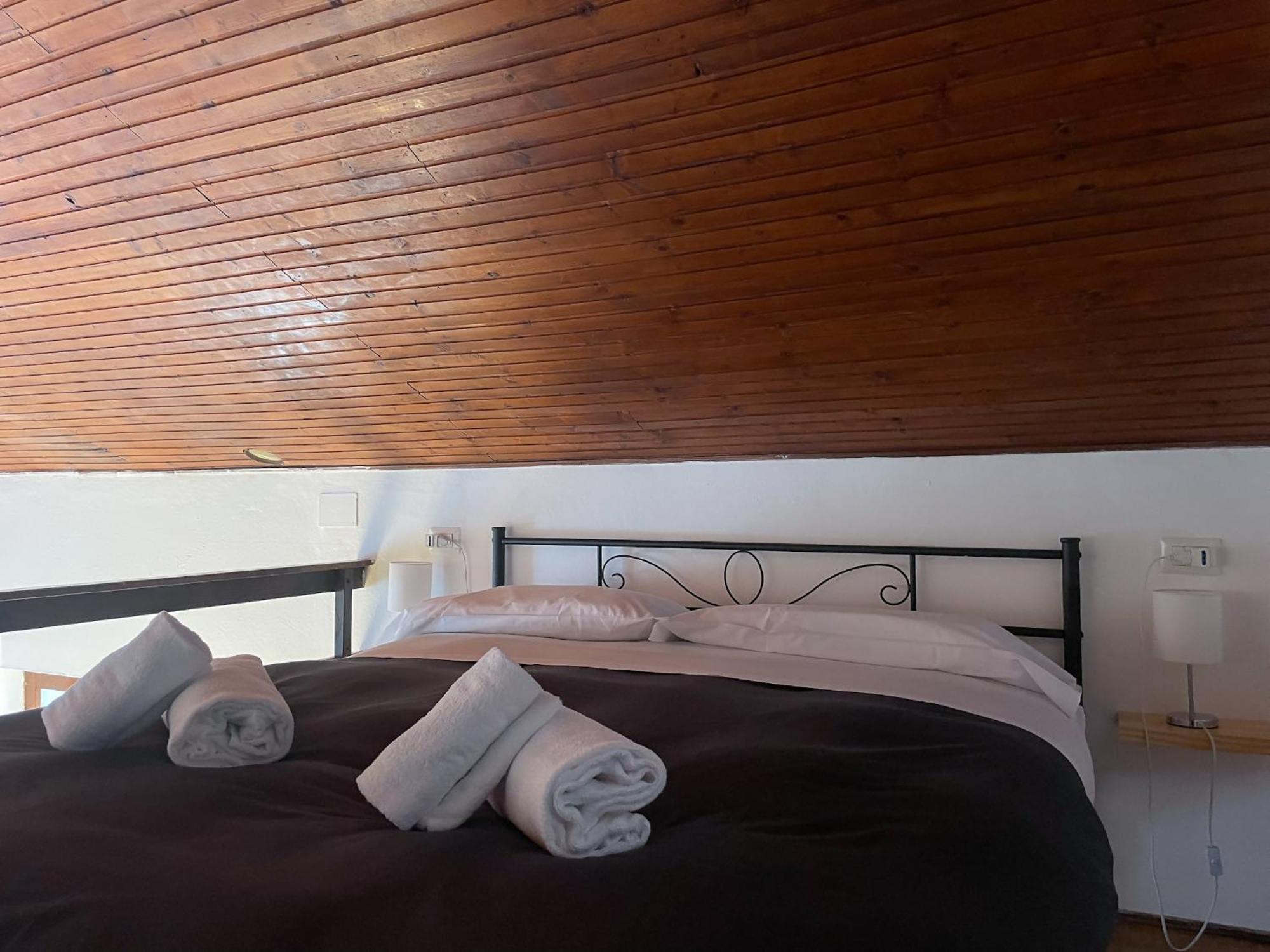 Breva Loft Tra Gli Ulivi Ed Il Lago Bellagio Luaran gambar